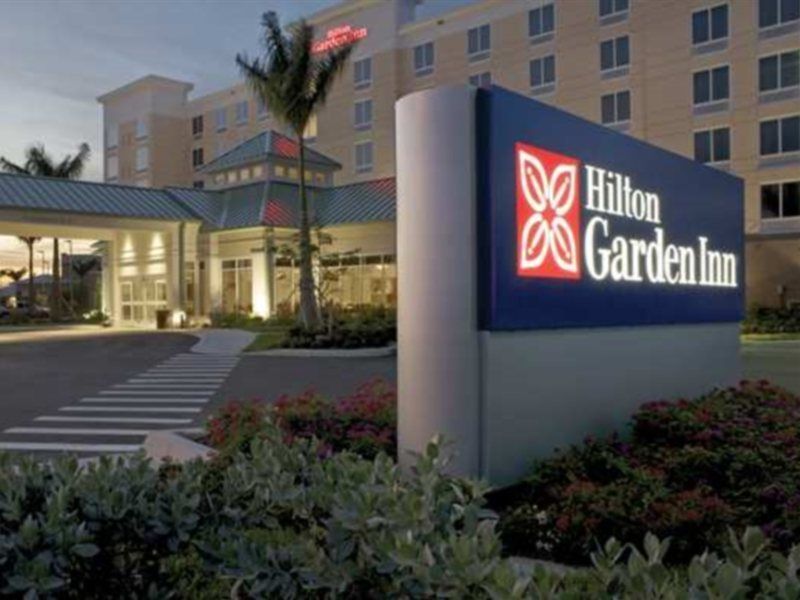 Hilton Garden Inn Fort Myers Airport/Fgcu Exterior photo